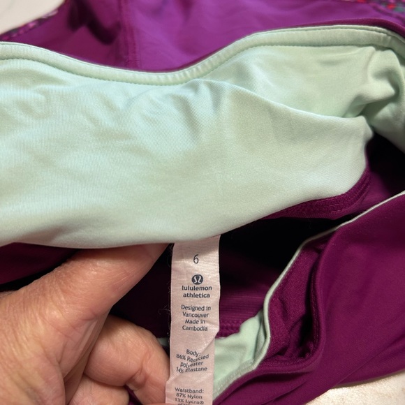 Lululemon Athletica Speed Up Purple Mosaic Shorts - Picture 5 of 9